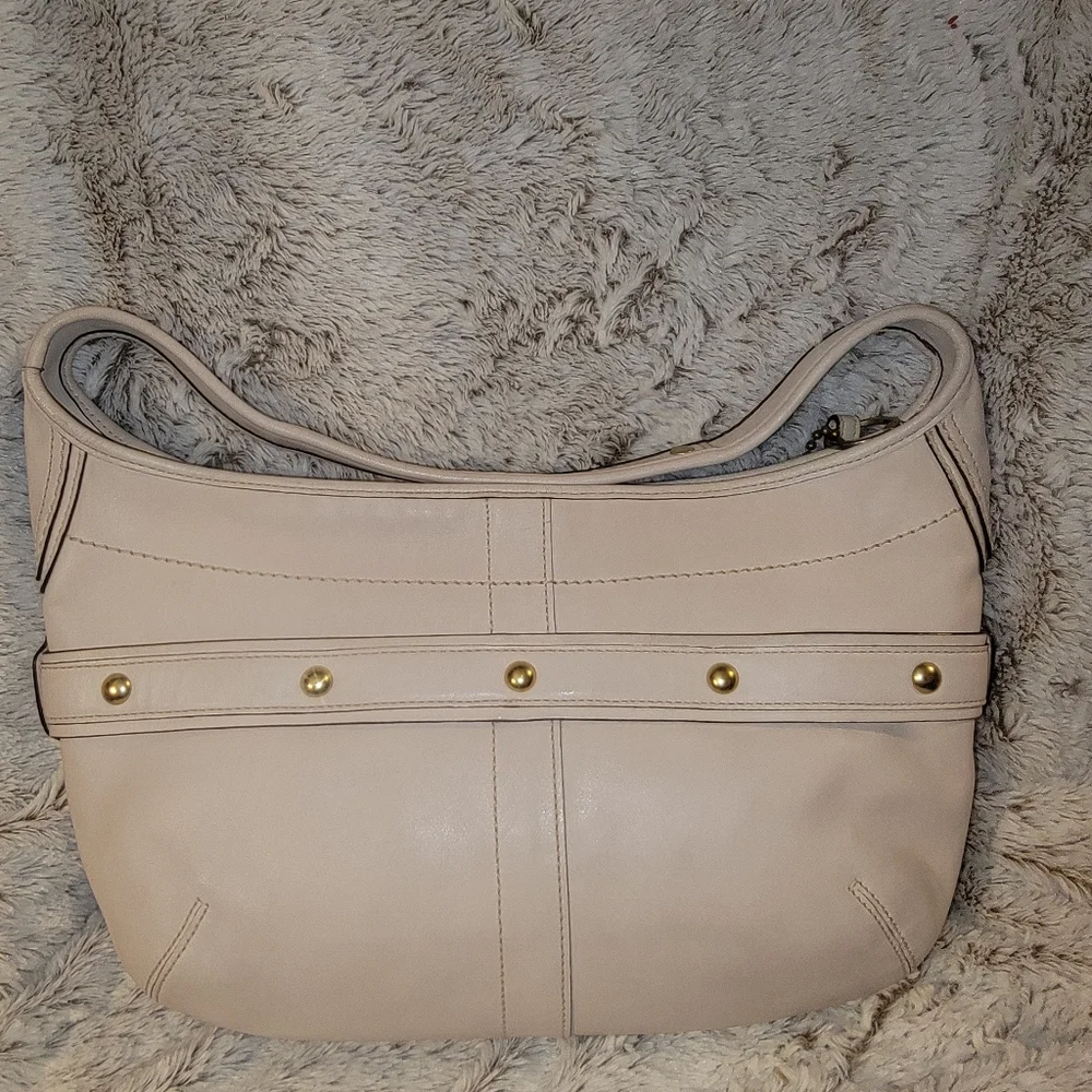 Coach cream colored bag. - Picture 6 of 12